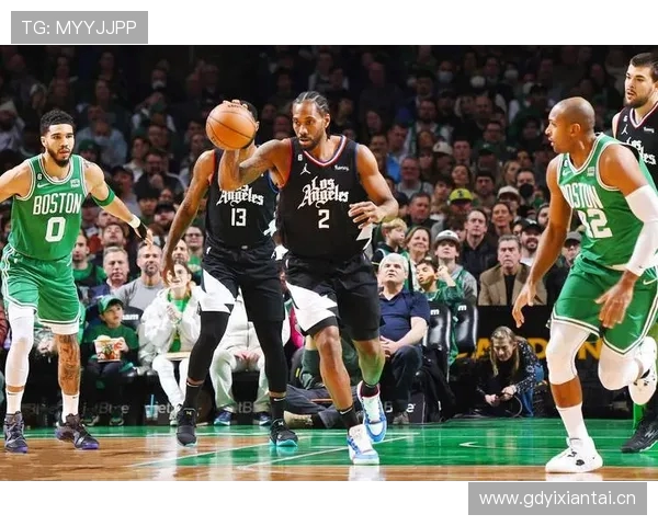 八村塁谈季后赛化学反应强调全员出战的重要性与挑战